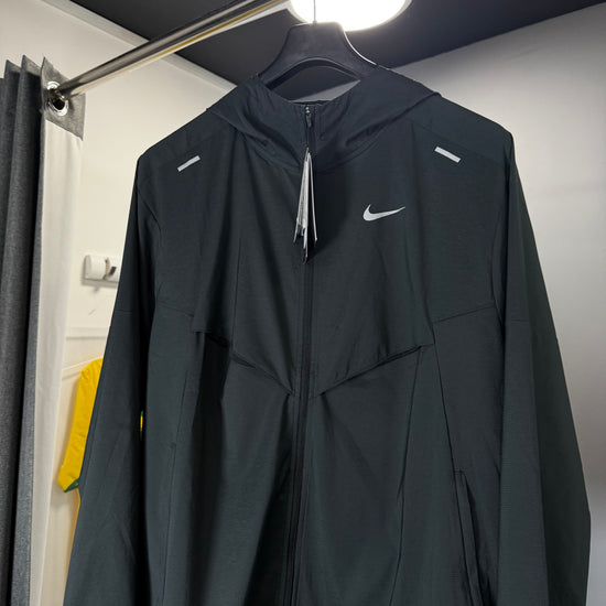 NIKE UV BLACK JACKET