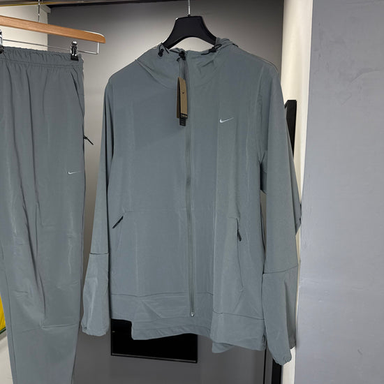 NIKE CHALLENGE TRACKSUIT