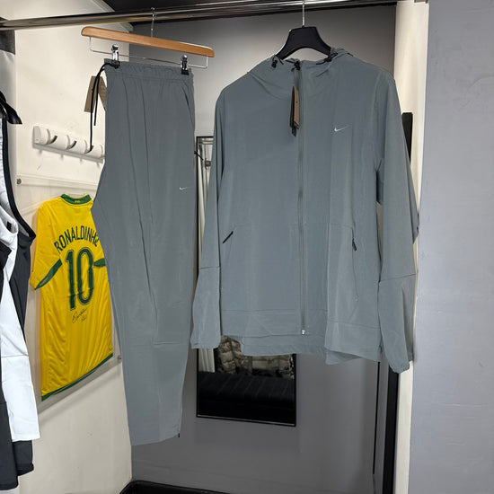 NIKE CHALLENGE TRACKSUIT
