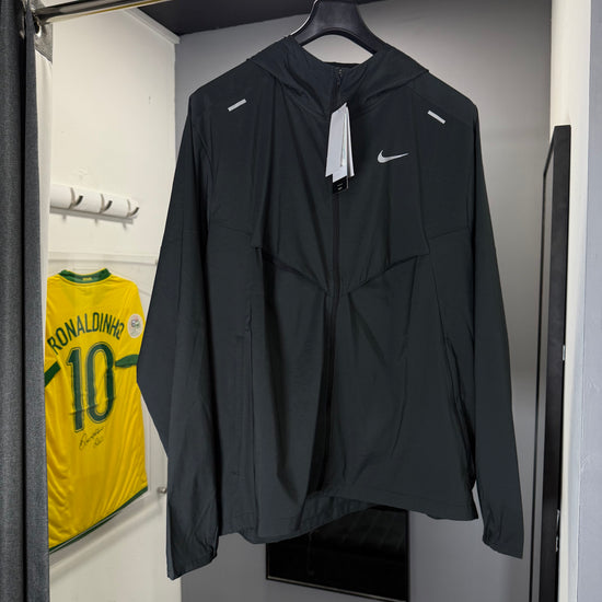 NIKE UV BLACK JACKET