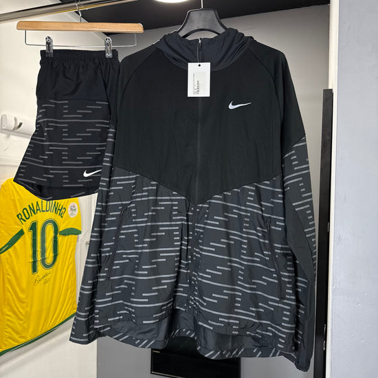 NIKE DIVISION BLACK WINDRUNNER SHORT SET