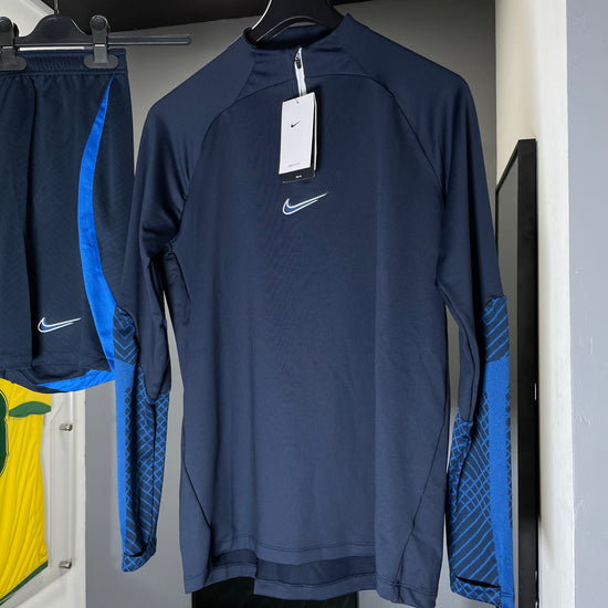 NIKE STRIKE QUARTER ZIP SHORT SET
