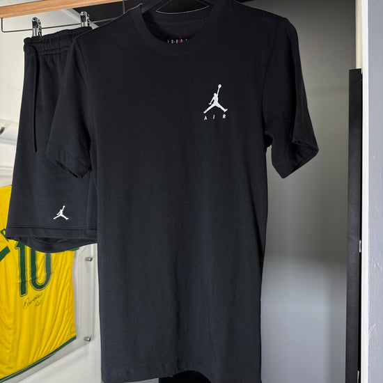 NIKE AIR JORDAN SHORT SET
