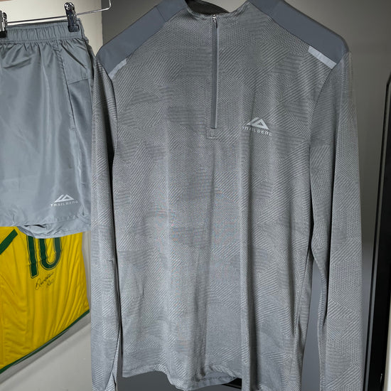 TRAILBERG QUARTER ZIP SHORT SET