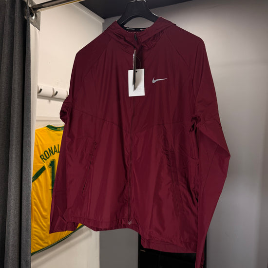 NIKE BEETROOT WINDRUNNER