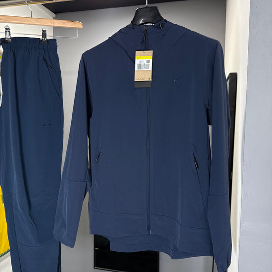 NIKE CHALLENGE TRACKSUIT