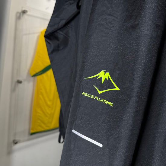 ASICS FUJITRAIL WINDRUNNER
