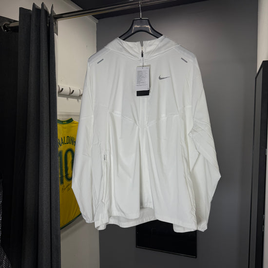 NIKE WHITE UV WINDRUNNER