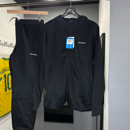 COLUMBIA TRACKSUIT