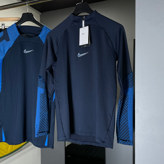 NIKE STRIKE 3 PIECE SHORT SET