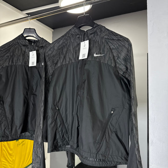 NIKE REFLECTIVE WINDRUNNER