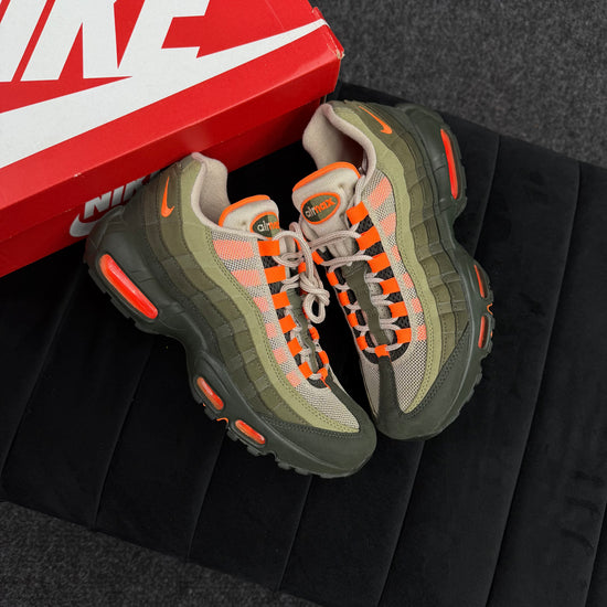 NIKE AIRMAX 95 KHAKI/ORANGE