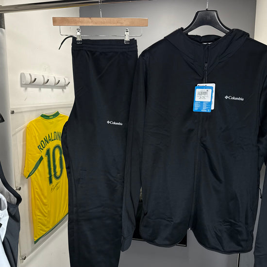 COLUMBIA TRACKSUIT