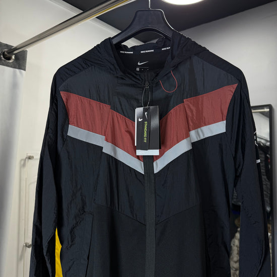 NIKE WILDRUN WINDRUNNER