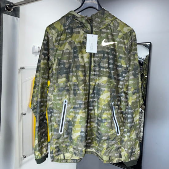 NIKE REFLECTIVE CAMO WINDRUNNER