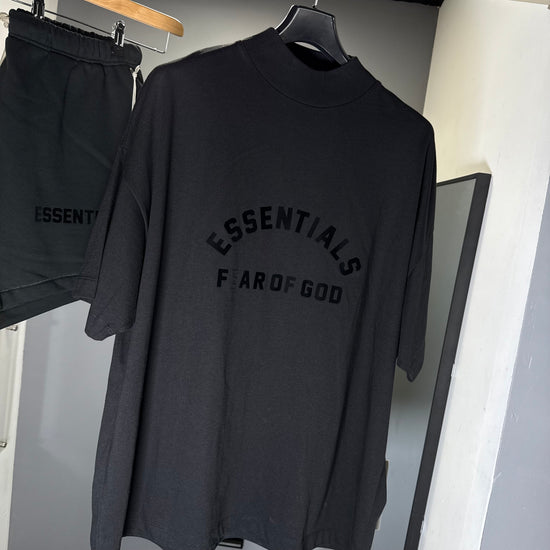 ESSENTIAL BLACK SHORT SET