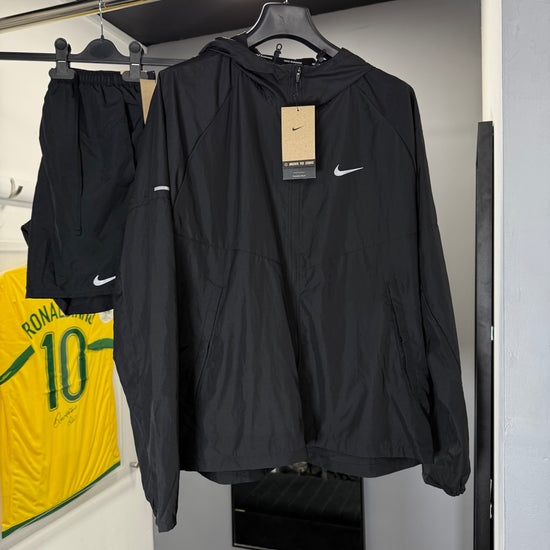 NIKE UV BLACK WINDRUNNER SET