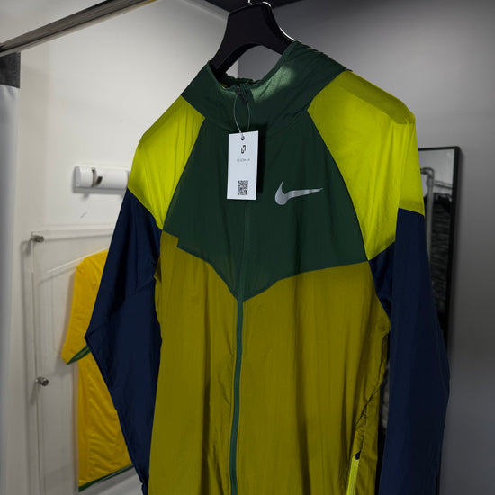NIKE WINDRUNNER