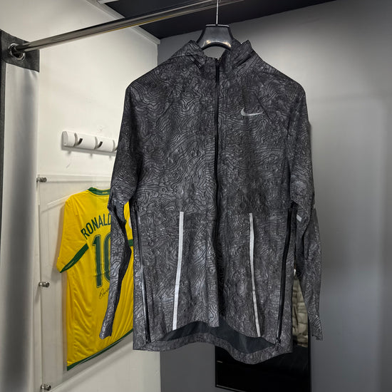 NIKE REFLECTIVE WINDRUNNER (rare)
