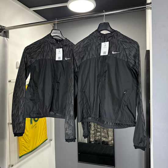 NIKE REFLECTIVE WINDRUNNER