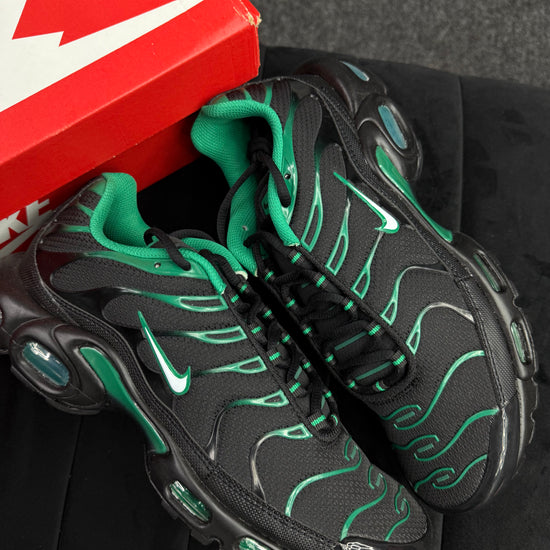 NIKE AIRMAX TN GREEN/BLACK